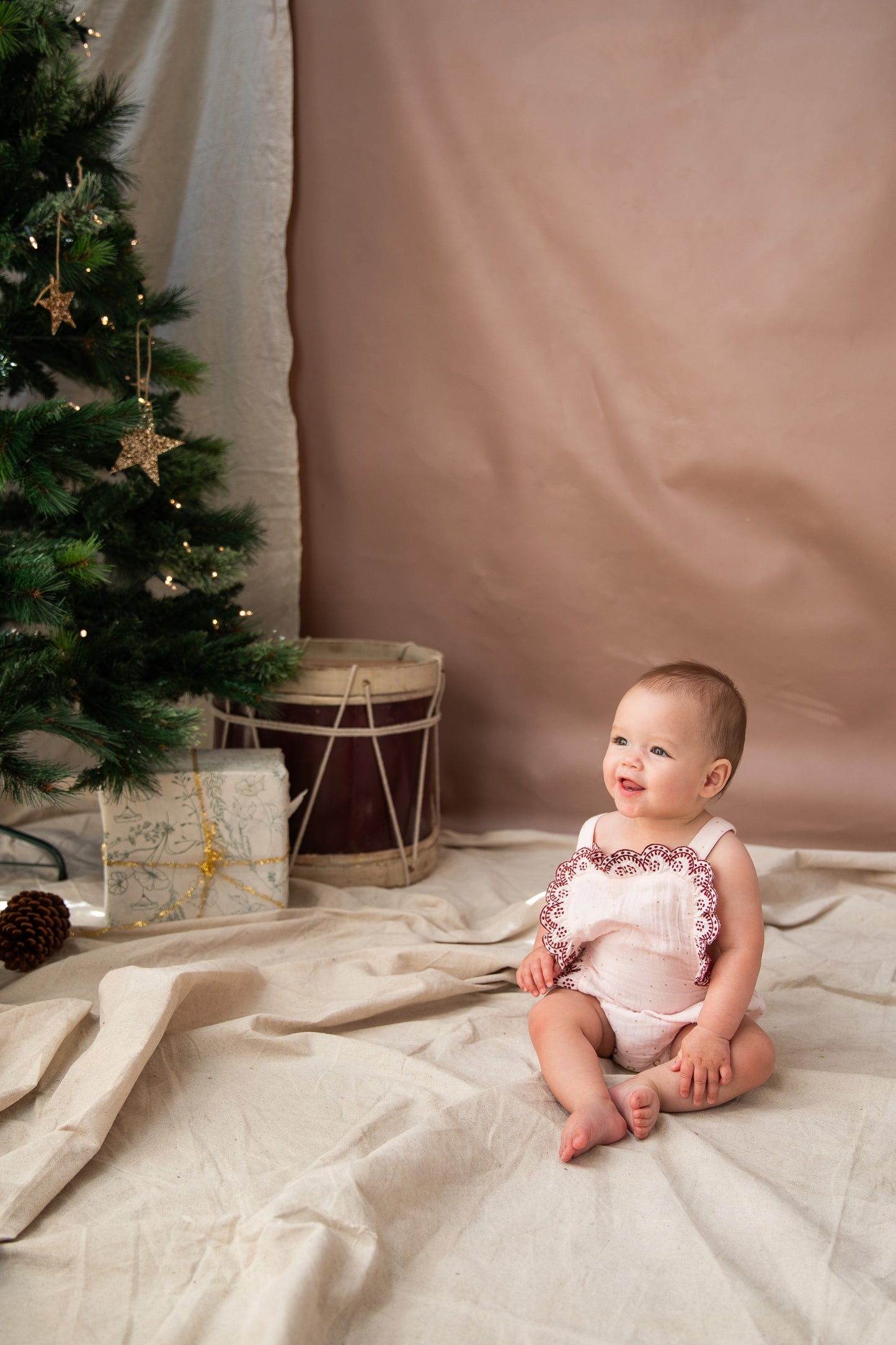 Bella and Lace Pa Rum Pum Pum Romper Peppermint Pink