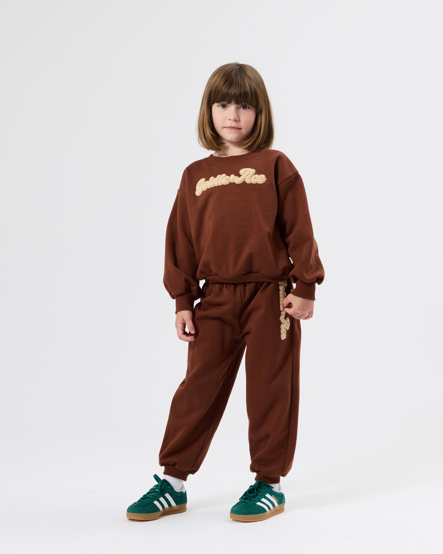 Goldie + Ace Comfy Embroidered Sweatpants Chestnut