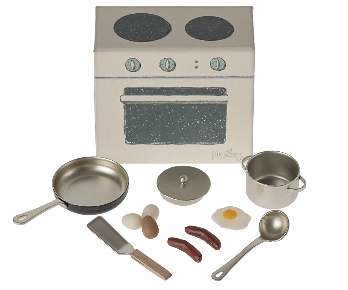 Maileg Cooking Set and Food