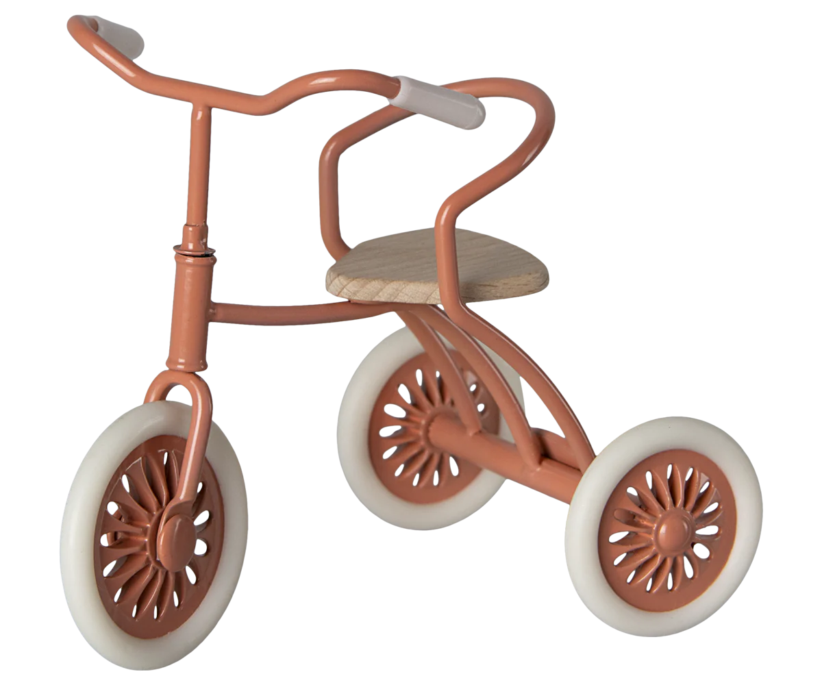 Maileg Abri a Tricycle Mouse Coral 2024
