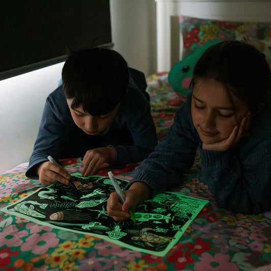 Hey Doodle Glow In The Deep Classic Colouring & Doodle Mat