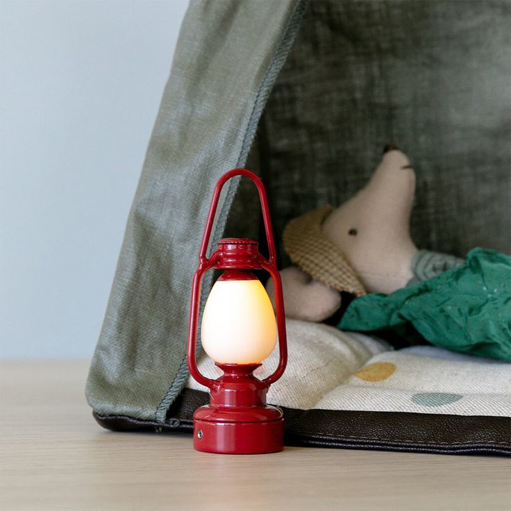 Maileg Miniature Vintage Lantern Red