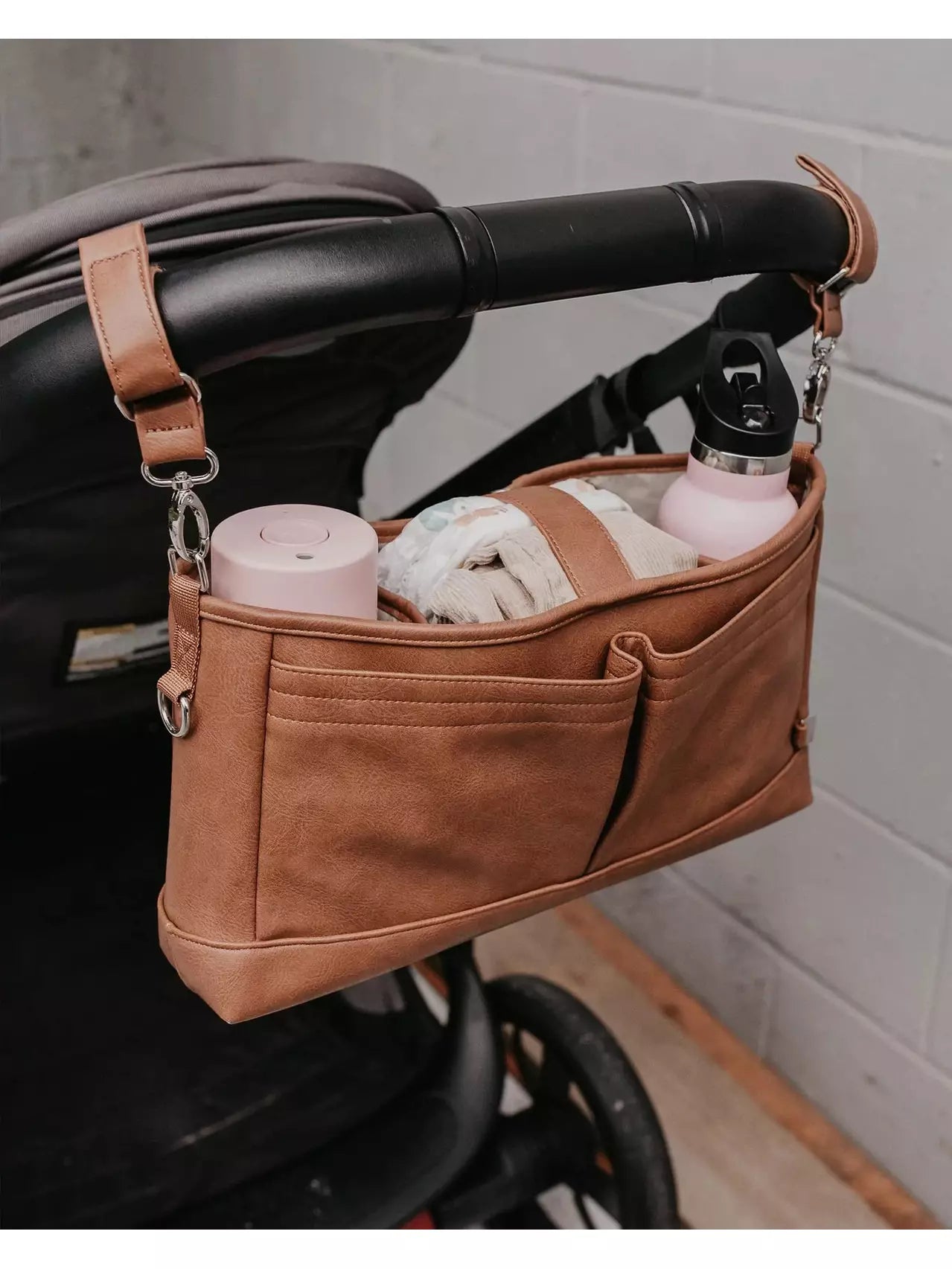 OiOi Vegan Leather Stroller Organiser Tan