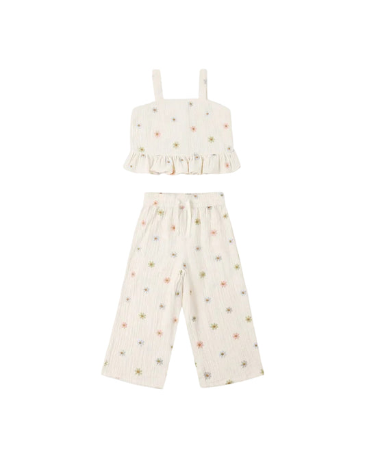 Rylee + Cru Kayli Set Embroidered Daisies