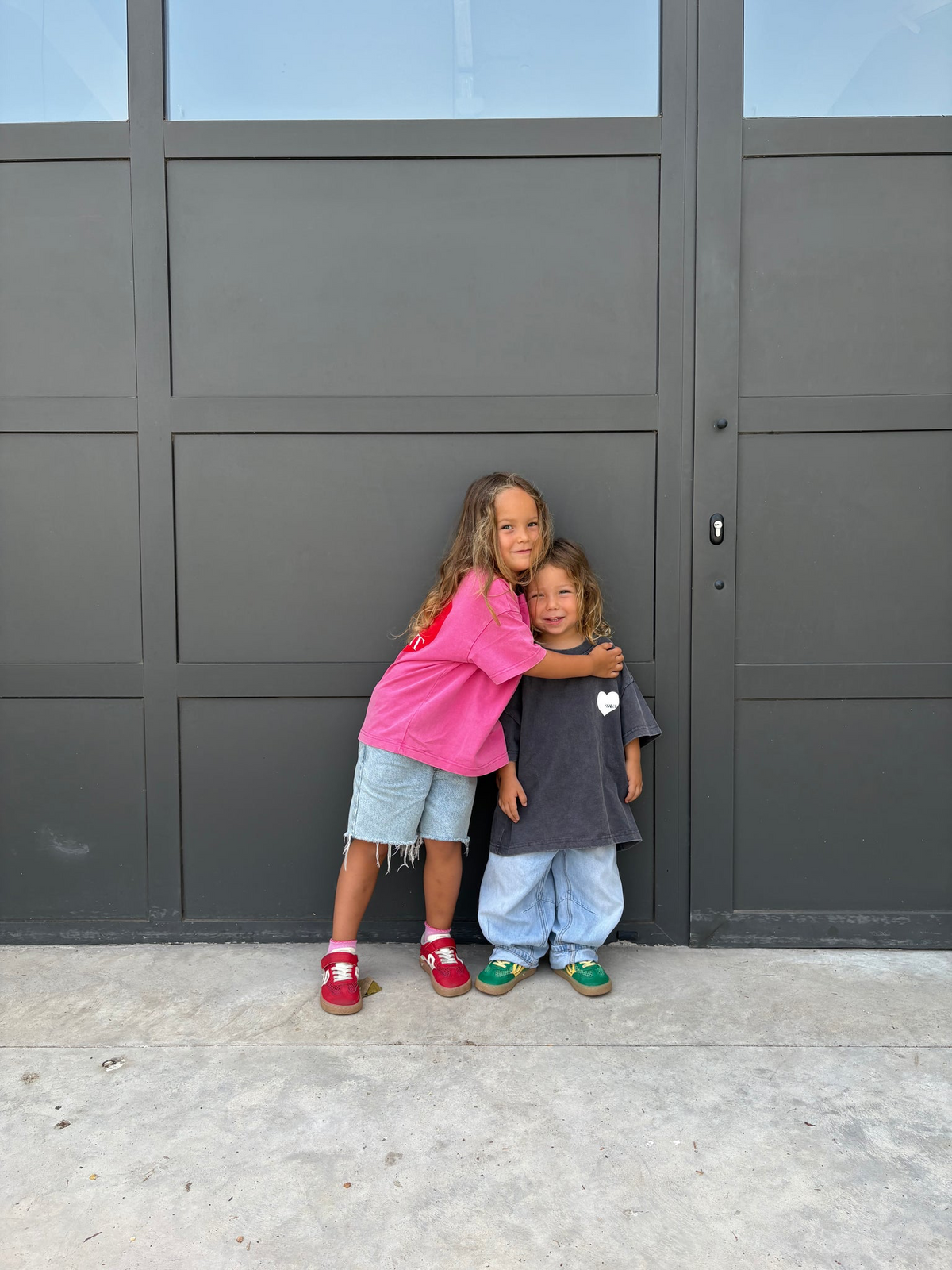 Sśaint Kids Grey Heart Tee