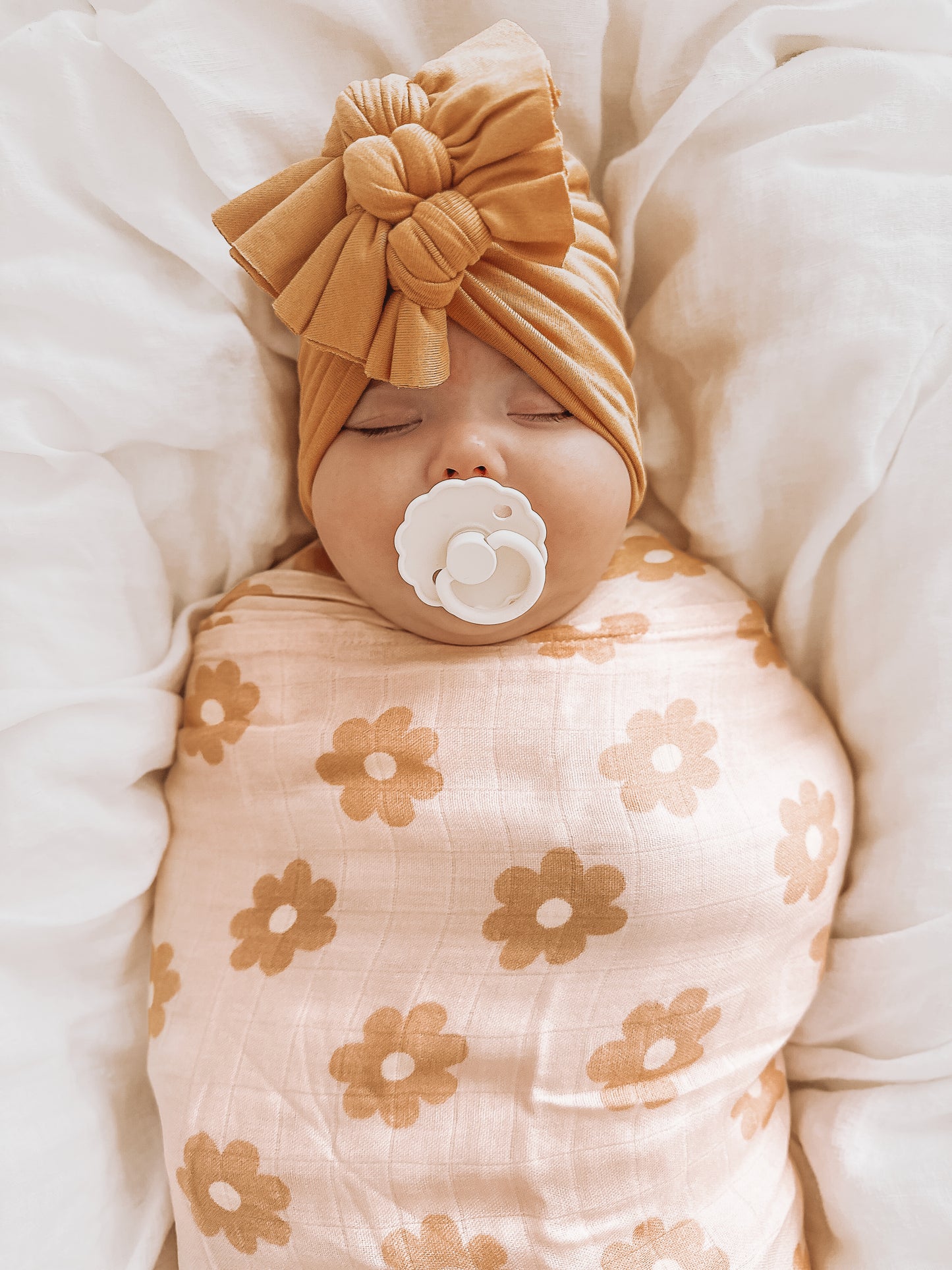 Fox & Fallow Organic Muslin Wrap Swaddle Daisy Chain